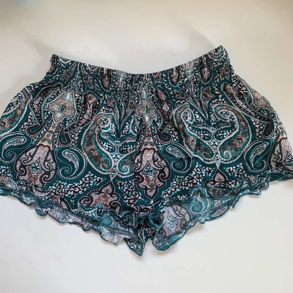 Flowy boho printed shorts